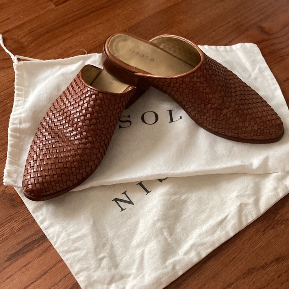 Nisolo Amal Mule - Almond